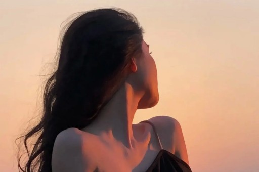 “假洋牌”优思益翻车事件：网红集体致歉背后的品牌包装术与流量陷阱