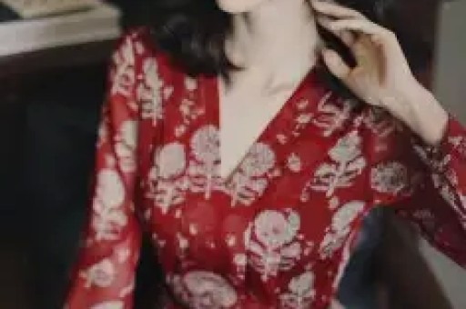 著名男星塌房！好友邀约保健聊天不堪入目全网心疼未婚妻